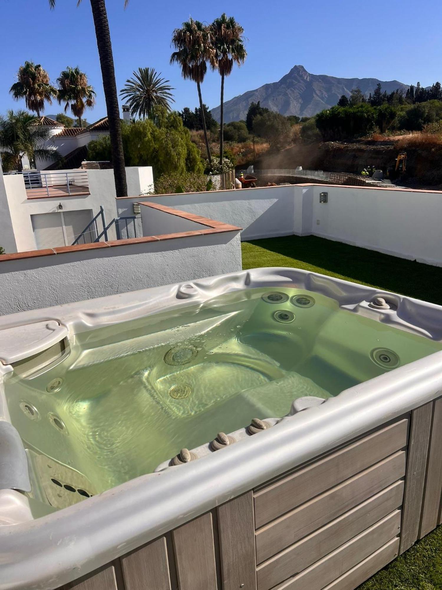 Puerto Banus Jacuzzi Close To Breath And Marbella Arena Luaran gambar